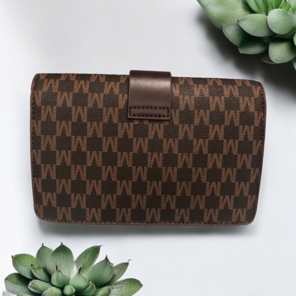 Mini Crossbody Bag - Picture 4 of 11